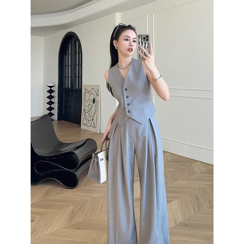 Damen Ärmelloses Oberteil und  – Women Formal Wear Trousers Bewertung und Preis