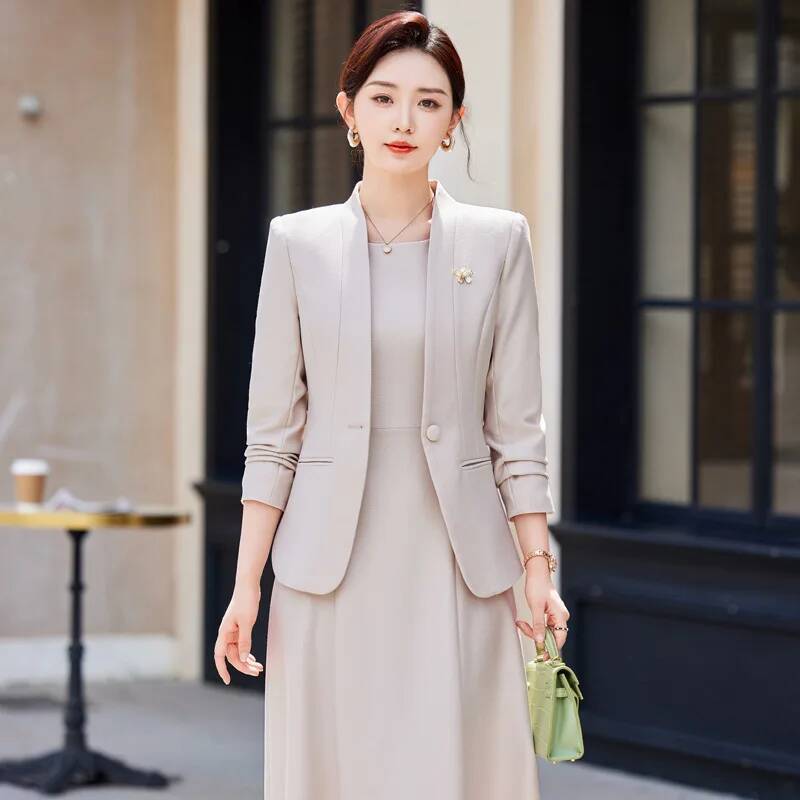 Formelle Damen-Business-Anzüge – Women Formal Wear For Interview Bewertung und Preis